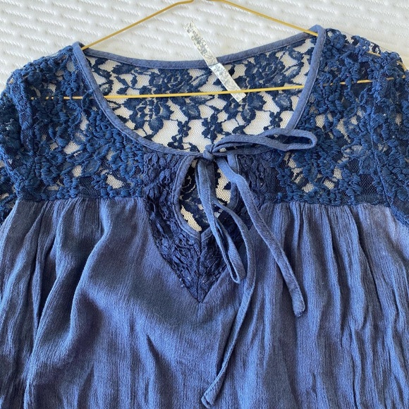 Blue Lace Peasant Blouse - Picture 2 of 3